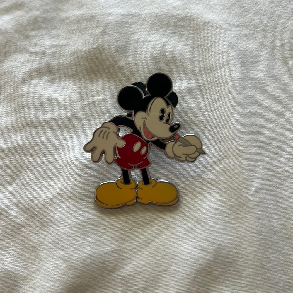 Disney pin Mickey Mouse